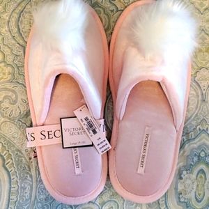 Victoria's Secret pink slipper slides sz 9, 10 Lar